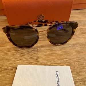 Tory Burch Sunglasses, polorized